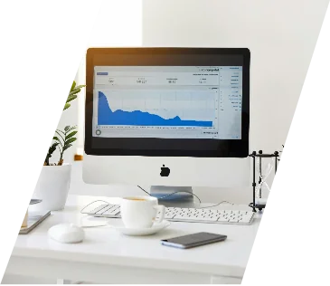 escritorio con gráfica estadística-peritavalue